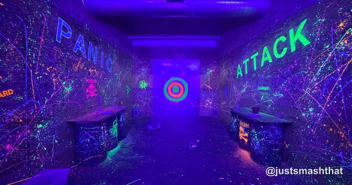 Rage rooms, axe throwing & VR gaming at Just Smash That